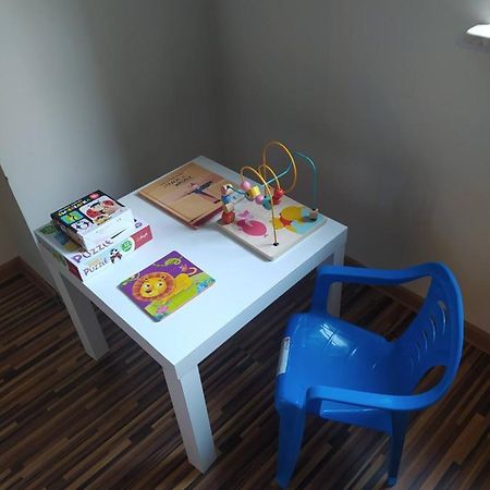 Apartament Przy Fontannie Neptuna 格但斯克 外观 照片