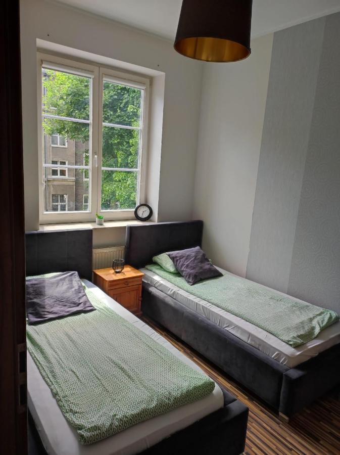 Apartament Przy Fontannie Neptuna 格但斯克 外观 照片